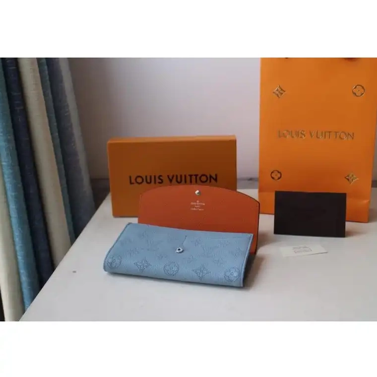 19B570225 LV Bags 0611
